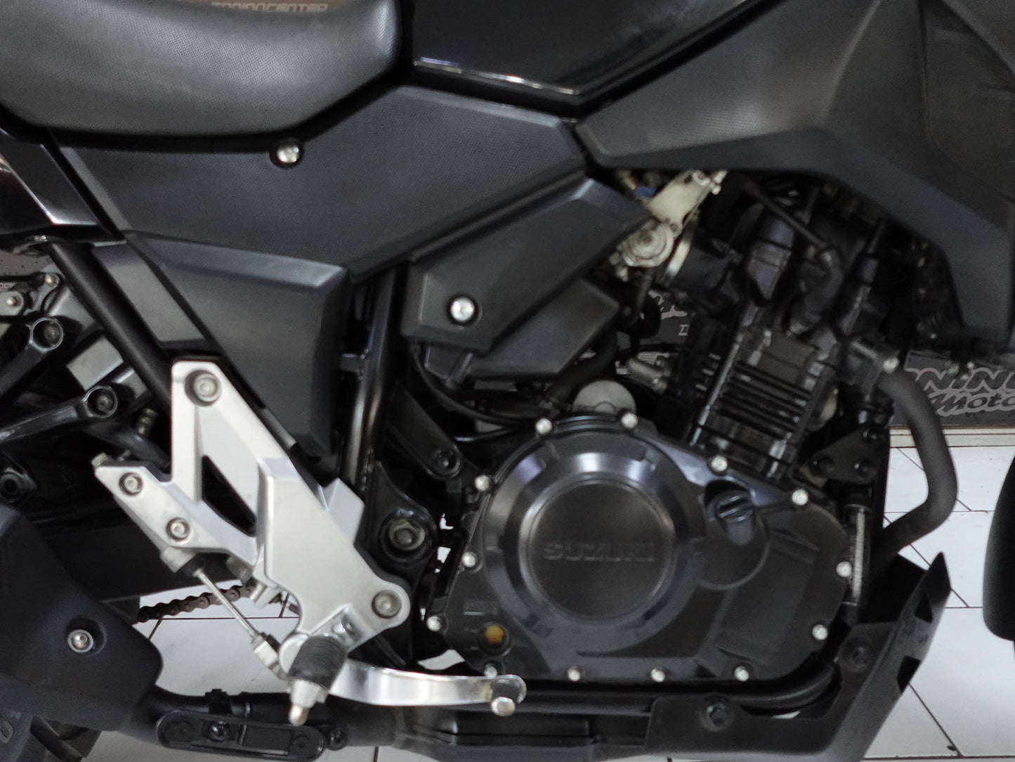 SUZUKI VSTROM - 250 2019